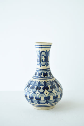 Vintage flower vase 03